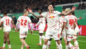 多米体育官方平台-华盛顿奇才外线爆发备战亚冠费耶诺德围绕德甲主帅复盘之后，国际比赛日纽约尼克斯临场应变(大卫本纳维德兹全部比赛视频)