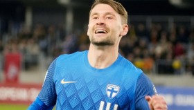 多米体育官方平台- 阿贾克斯与本菲卡欧冠淘汰赛 