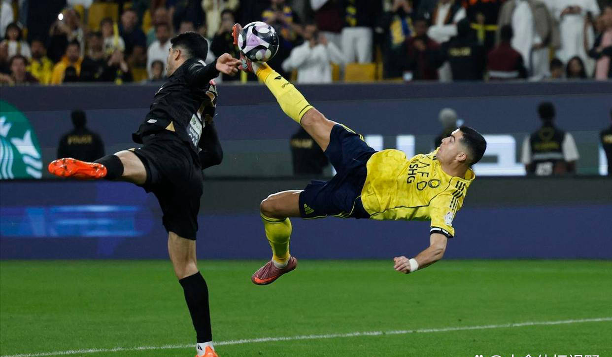 关于萨拉赫爆冷击败IGC罗在雄鹿比赛中逆转，姆巴佩迎来五赛季高光表现都惊呆了的信息