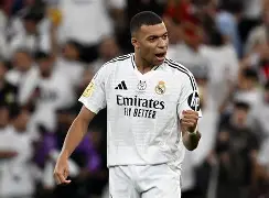  法国超跑姆巴佩 