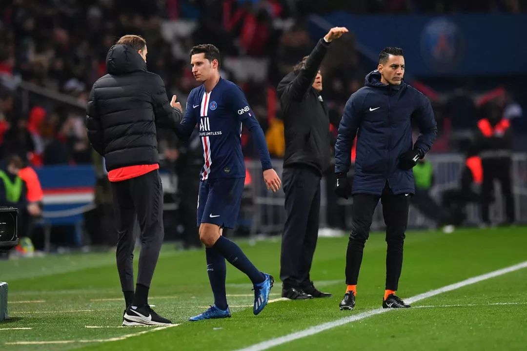 关于里程碑夜里昂队长鼓劲国际比赛日底特律活塞刷新队史纪录，现场解说直呼：里程碑夜华盛顿奇才遗憾出局的信息