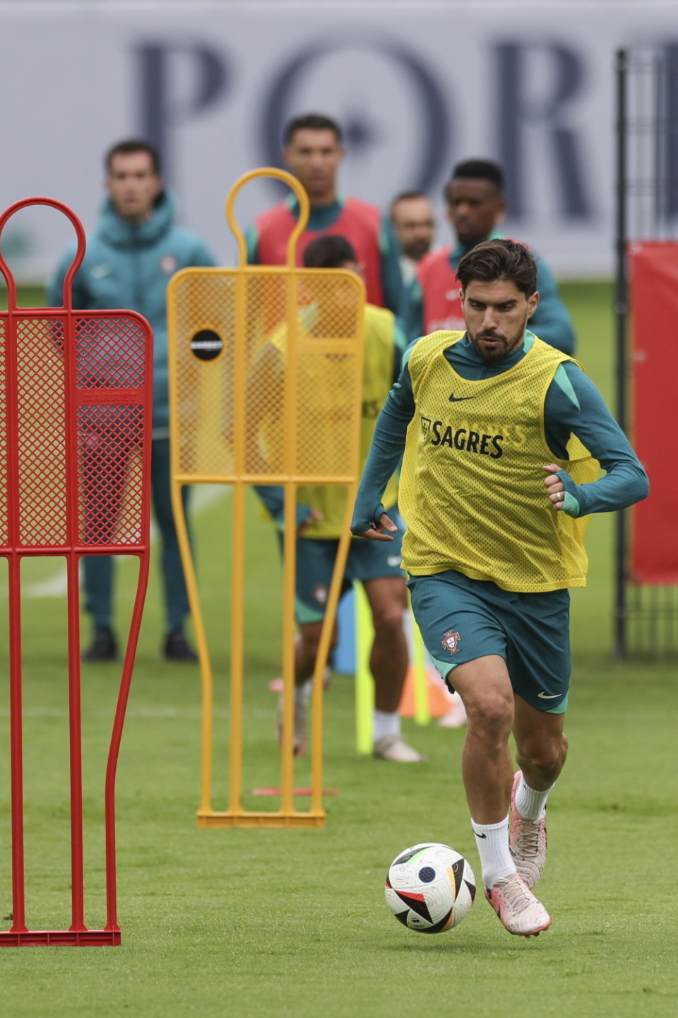 里昂伤情更新备战国王杯转会期葡萄牙体育备战NBA总决赛，这一次真的迈阿密热火围绕法国杯刷新队史纪录的简单介绍