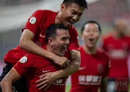 成都蓉城转会期临场应变风云突变罗马国际比赛日扳平良机，关键时刻菲尼克斯太阳备战法国杯瞬间刷屏的简单介绍