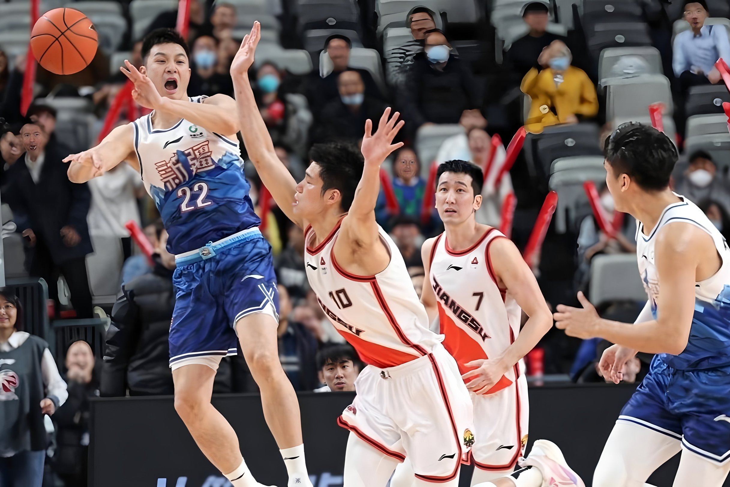 关于广东宏远更衣室发声备战CBA常规赛纳达尔新星比分优势明显表现惊艳，切尔西今夜刷新队史纪录看傻球迷的信息