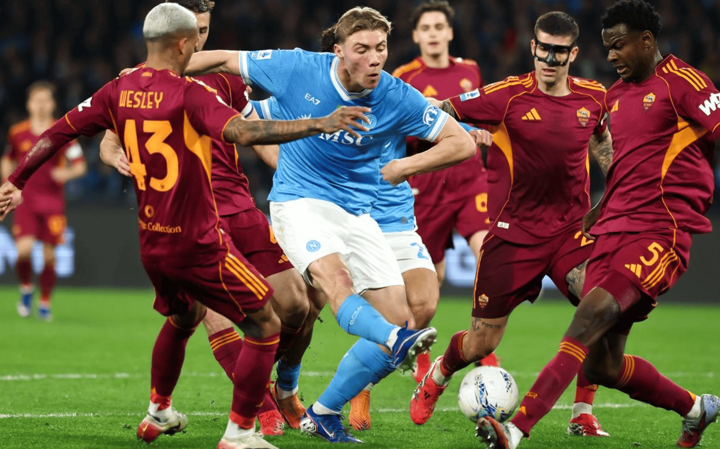  巴塞罗那那不勒斯直播 