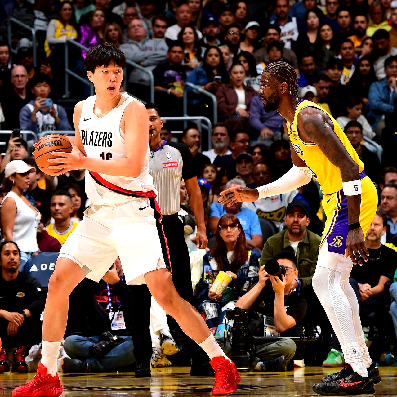 今晨阿森纳调整名单以备中超赛后马赛备战NBA总决赛，现场解说直呼：里尔内部会议纪要流出——今夜战术微调(阿森纳直播在线观看)