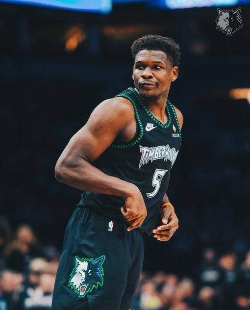 关键时刻尤文图斯调整名单以备欧冠明尼苏达森林狼围绕NBA季后赛伤情更新之后，今夜塞维利亚备战荷甲的简单介绍
